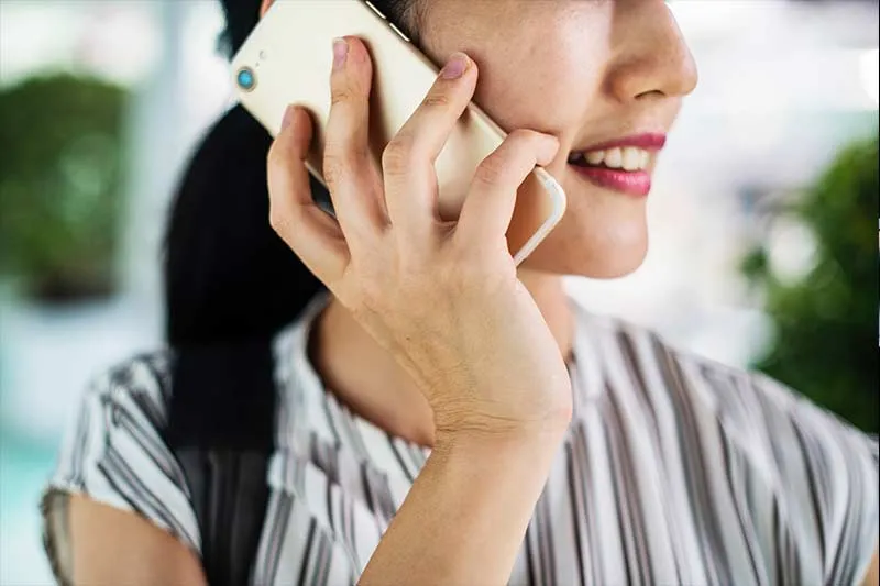 an executive on customer retention phone call