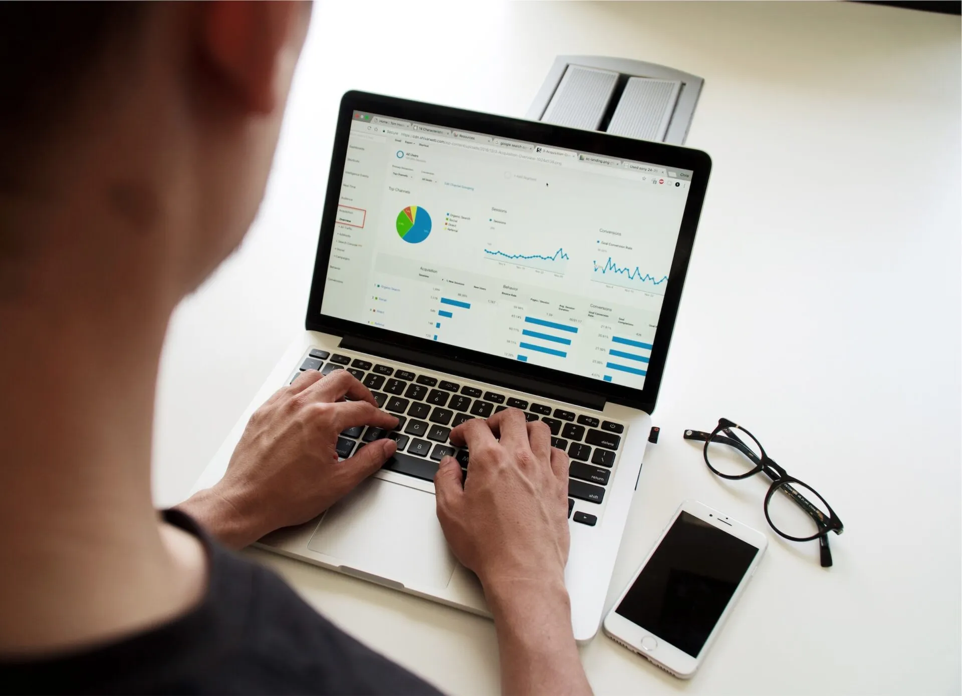 How to Become a Data-Driven Company